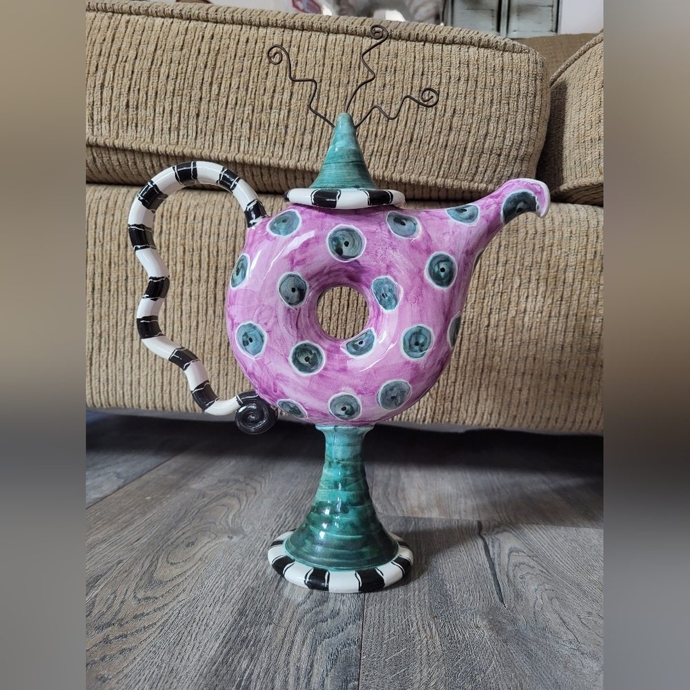 Pottery teapot